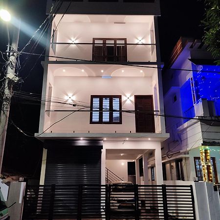 Alam Homestay Kochi Exteriör bild